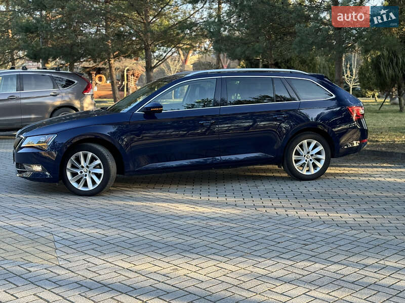Универсал Skoda Superb 2018 в Дрогобыче