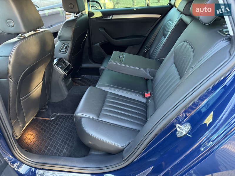 Универсал Skoda Superb 2018 в Дрогобыче