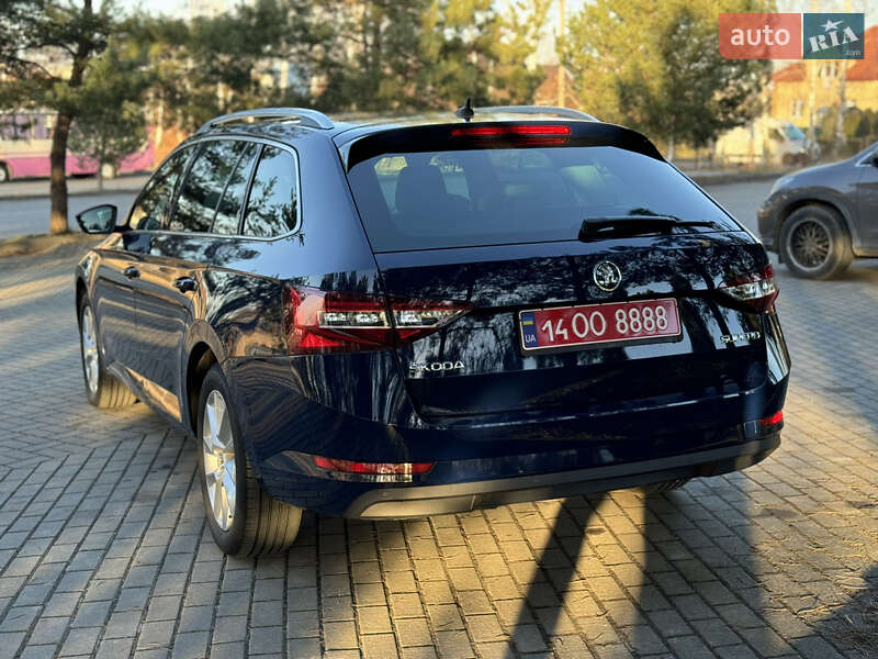 Универсал Skoda Superb 2018 в Дрогобыче