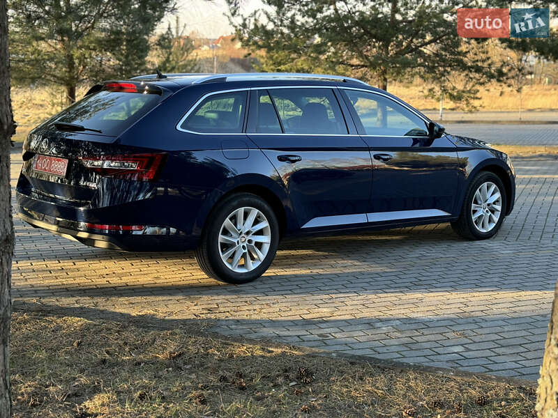 Универсал Skoda Superb 2018 в Дрогобыче