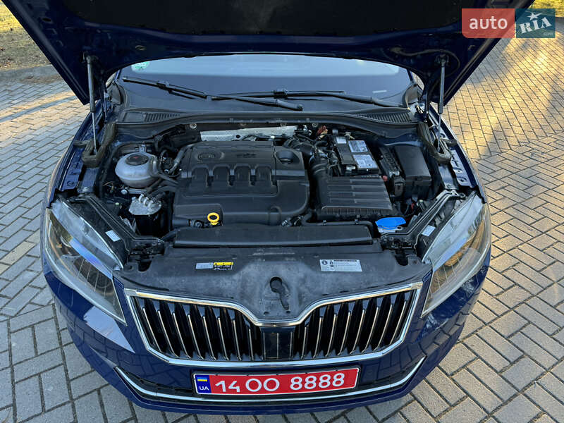 Универсал Skoda Superb 2018 в Дрогобыче
