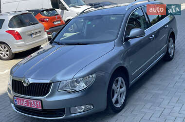 Универсал Skoda Superb 2011 в Житомире