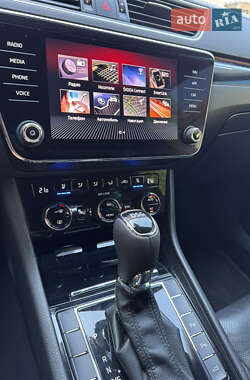 Лифтбек Skoda Superb 2017 в 