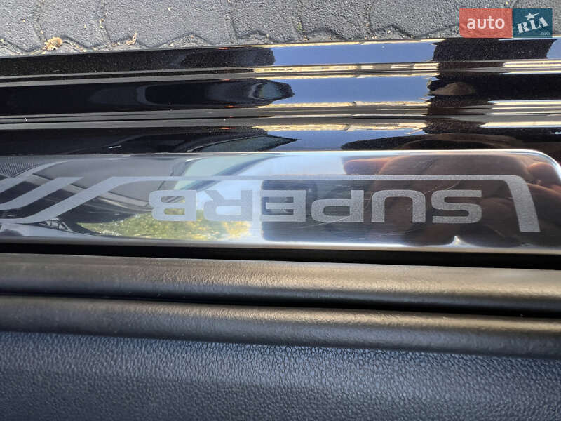 Универсал Skoda Superb 2018 в Луцке