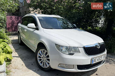 Універсал Skoda Superb 2012 в Кам'янському
