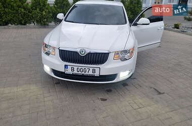Ліфтбек Skoda Superb 2012 в Дніпрі