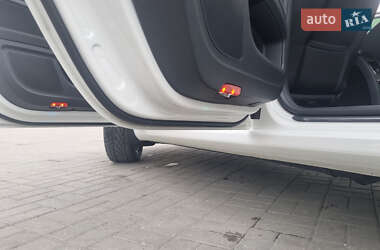 Лифтбек Skoda Superb 2012 в 