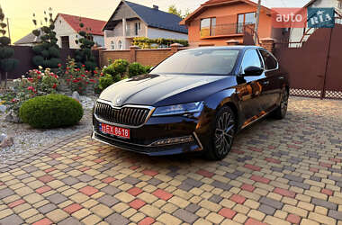 Лифтбек Skoda Superb 2019 в Мукачево