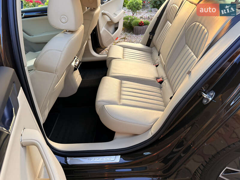 Лифтбек Skoda Superb 2019 в Мукачево