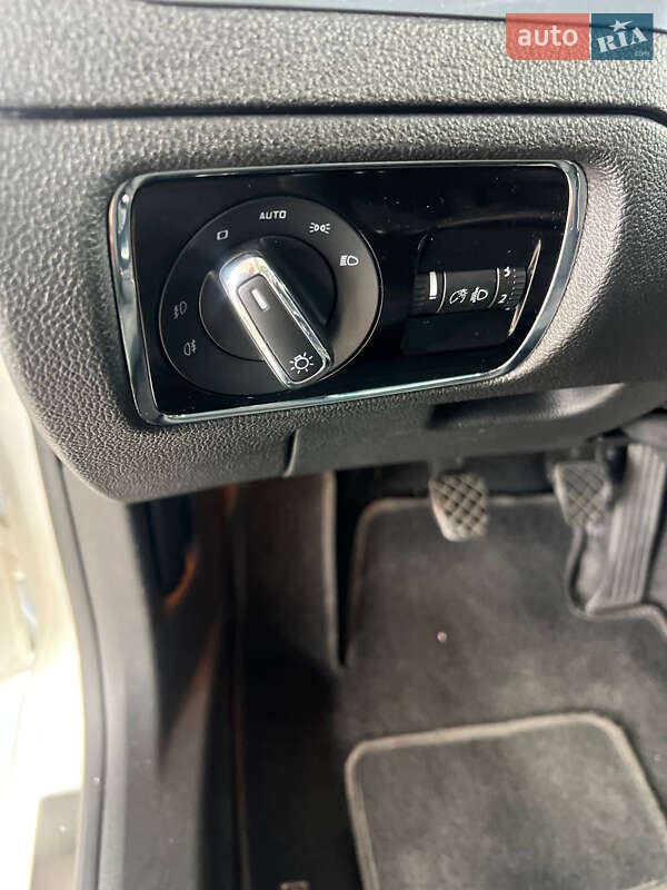 Універсал Skoda Superb 2011 в Запоріжжі