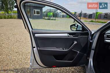 Універсал Skoda Superb 2020 в 