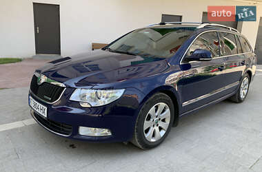 Универсал Skoda Superb 2011 в 