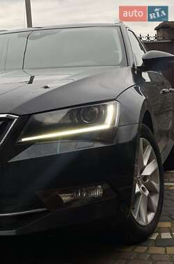 Универсал Skoda Superb 2019 в 