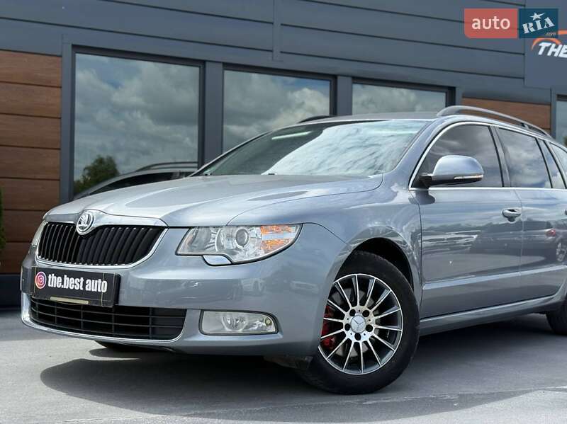 Универсал Skoda Superb 2011 в Ровно
