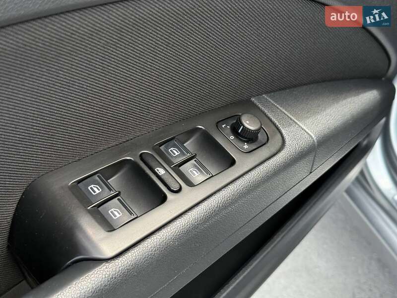 Универсал Skoda Superb 2011 в Ровно
