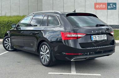 Универсал Skoda Superb 2020 в 