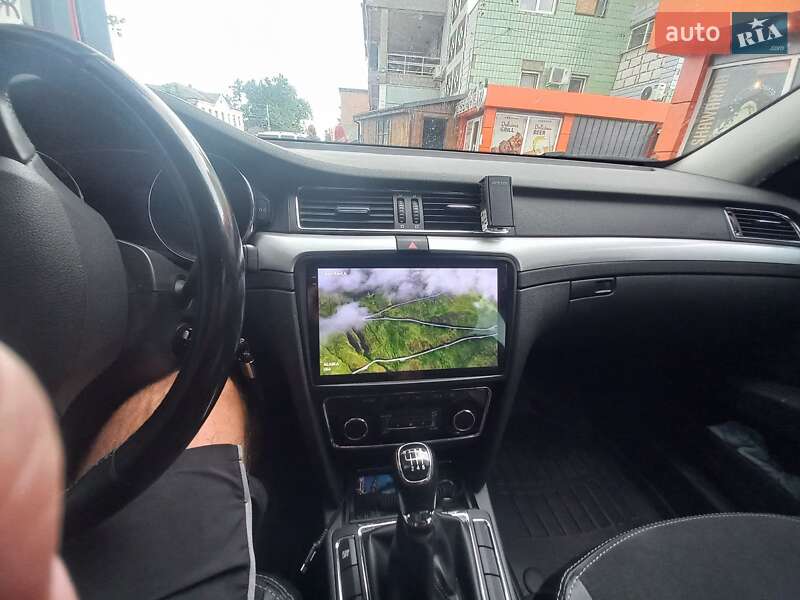 Лифтбек Skoda Superb 2014 в Краснокутске