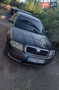 Лифтбек Skoda Superb 2004 в Виноградове