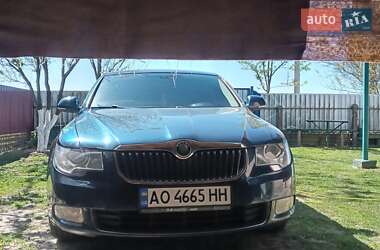 Лифтбек Skoda Superb 2012 в Чернигове