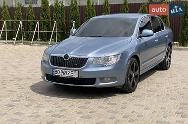 Лифтбек Skoda Superb 2009 в Тернополе