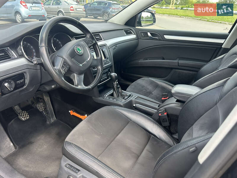 Универсал Skoda Superb 2012 в Южноукраинске