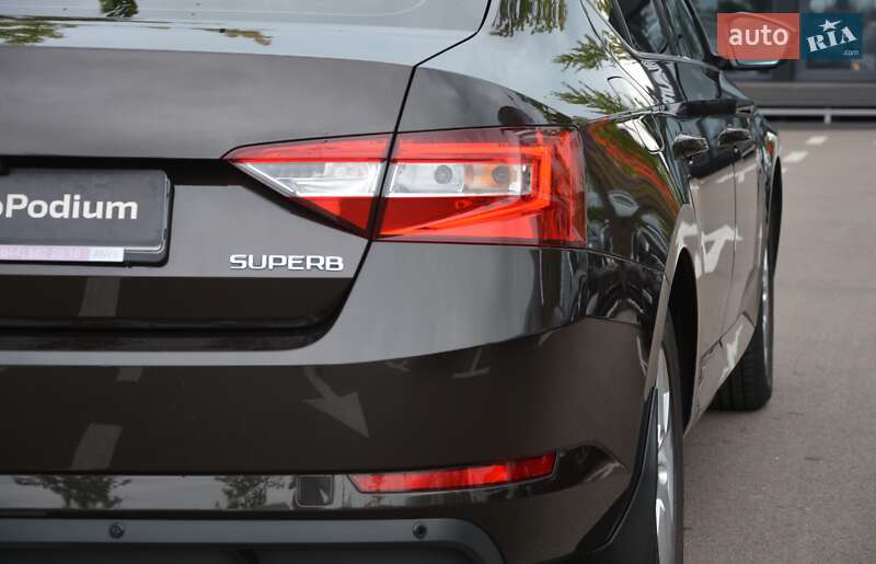 Ліфтбек Skoda Superb 2015 в Києві