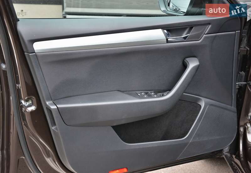 Ліфтбек Skoda Superb 2015 в Києві
