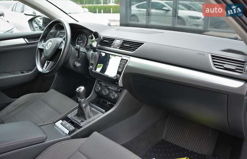 Ліфтбек Skoda Superb 2015 в Києві