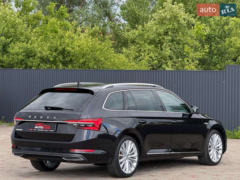 Универсал Skoda Superb 2021 в Луцке