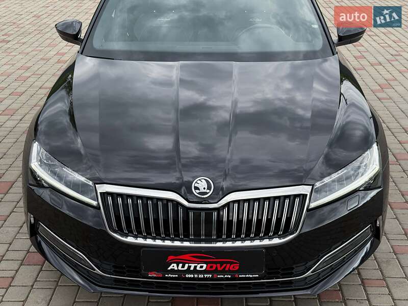 Универсал Skoda Superb 2021 в Луцке