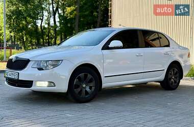 Лифтбек Skoda Superb 2013 в Днепре