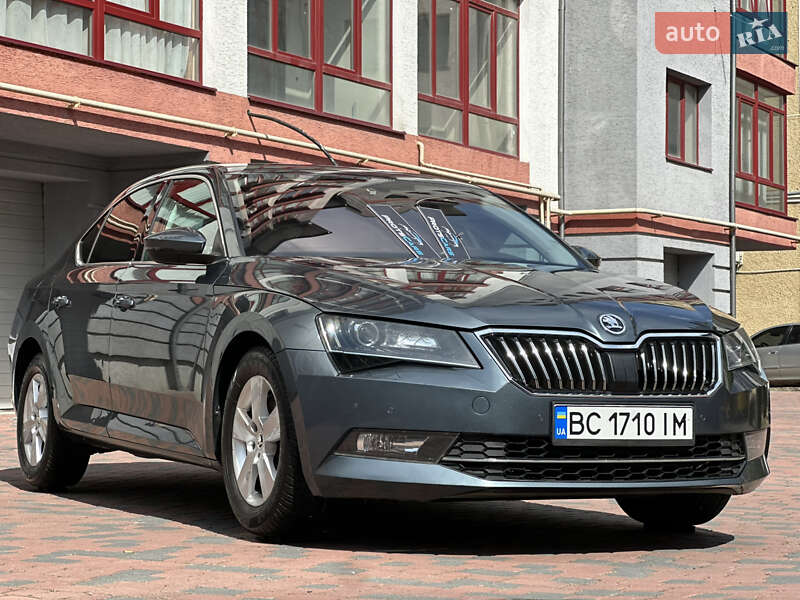Ліфтбек Skoda Superb 2015 в Івано-Франківську