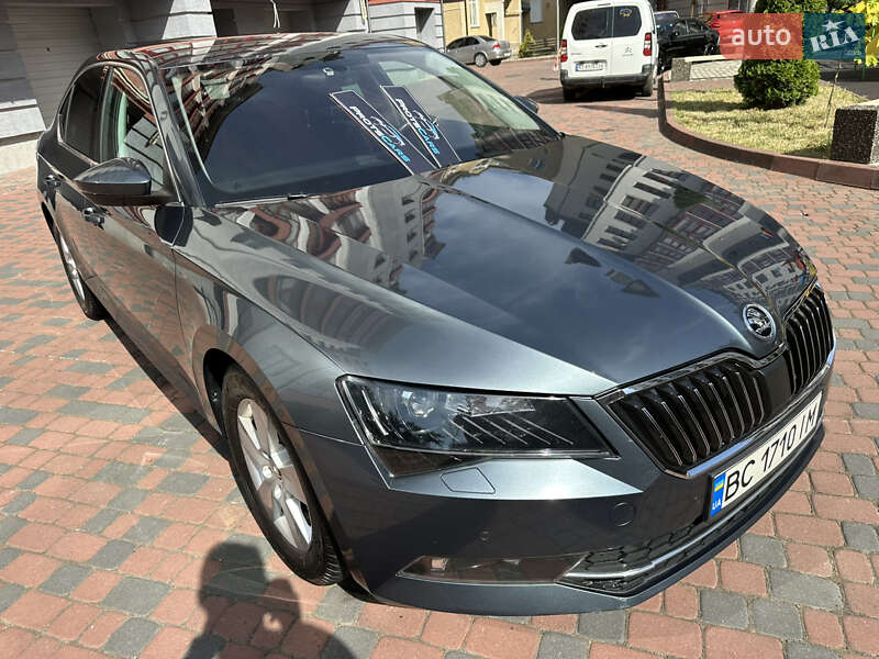 Ліфтбек Skoda Superb 2015 в Івано-Франківську