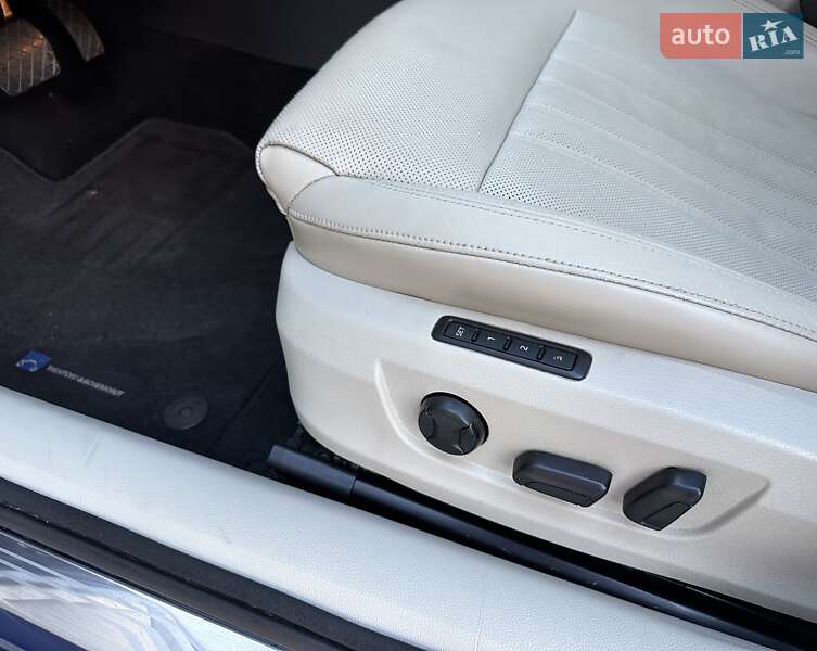 Лифтбек Skoda Superb 2016 в Киеве