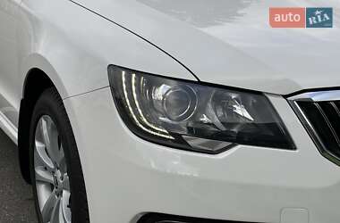 Лифтбек Skoda Superb 2013 в 