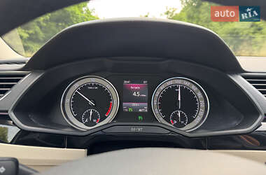 Универсал Skoda Superb 2019 в 