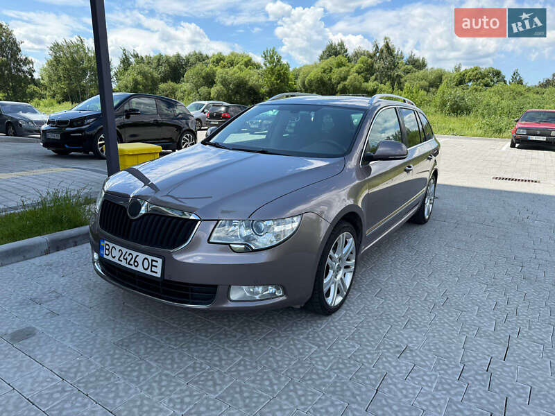 Skoda Superb 2012
