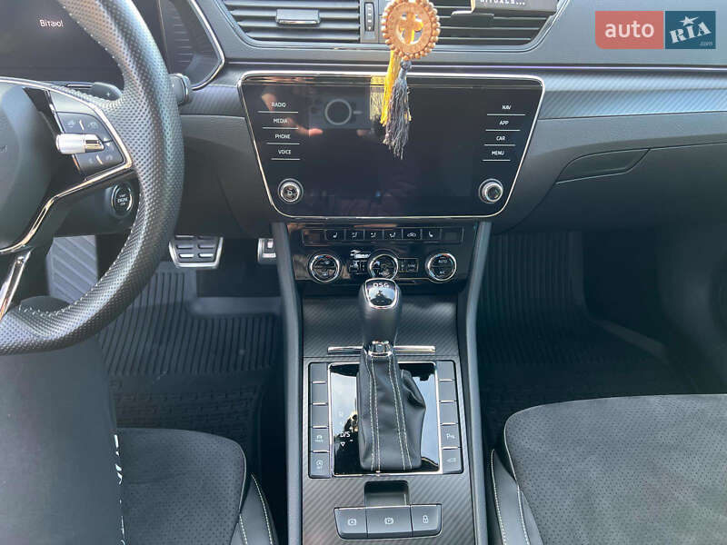 Ліфтбек Skoda Superb 2020 в Ужгороді