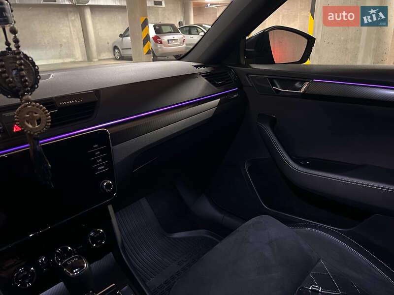 Ліфтбек Skoda Superb 2020 в Ужгороді