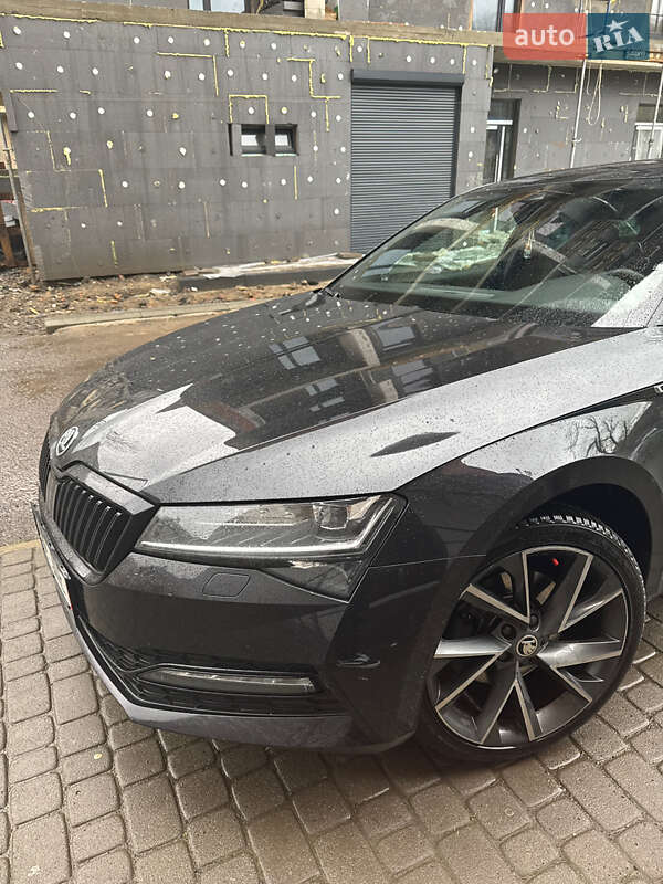 Ліфтбек Skoda Superb 2020 в Ужгороді