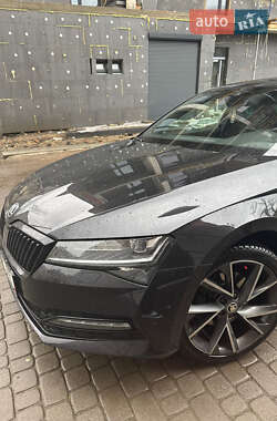 Лифтбек Skoda Superb 2020 в 
