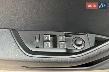 Лифтбек Skoda Superb 2017 в 