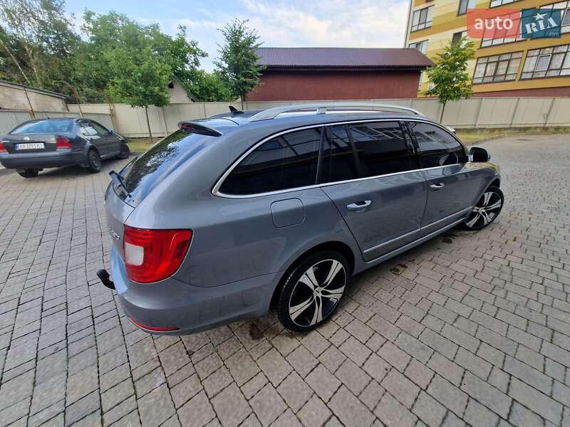Универсал Skoda Superb 2010 в Ивано-Франковске