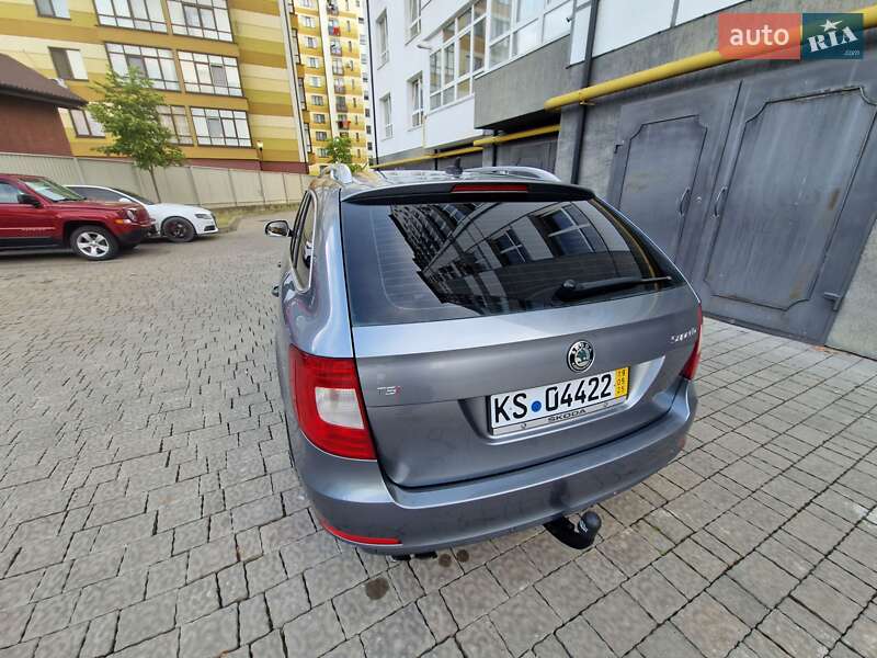 Универсал Skoda Superb 2010 в Ивано-Франковске
