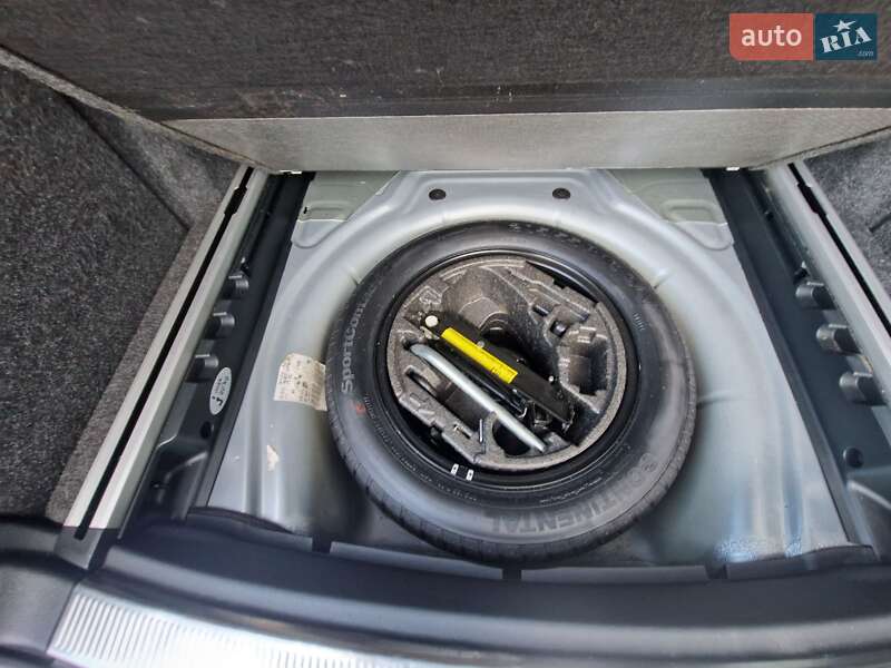 Универсал Skoda Superb 2010 в Ивано-Франковске