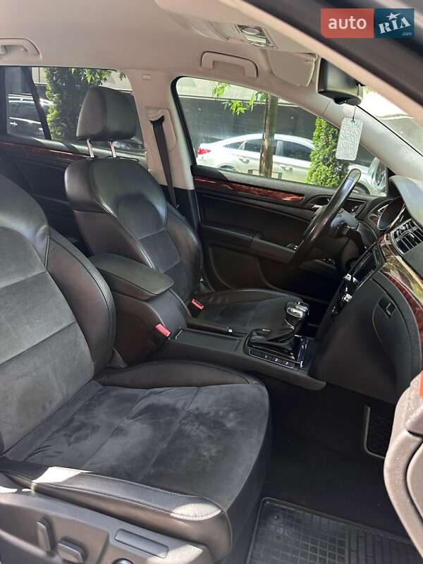 Универсал Skoda Superb 2010 в Ивано-Франковске