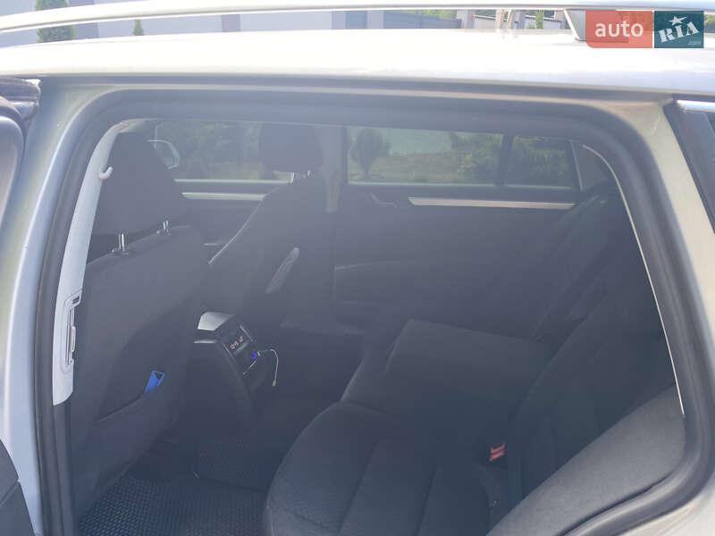 Универсал Skoda Superb 2014 в Львове фото 8 Универсал Skoda Superb 2014 в Львове