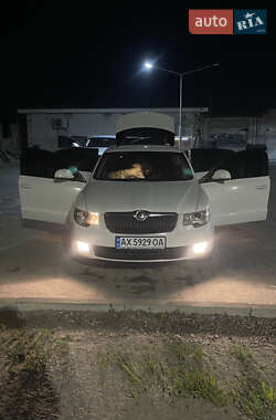 Лифтбек Skoda Superb 2010 в 