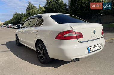 Лифтбек Skoda Superb 2010 в 