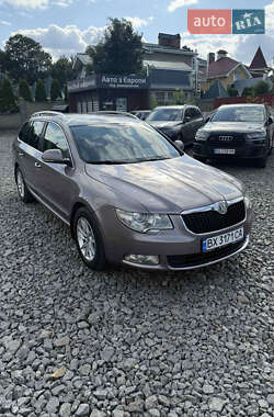 Универсал Skoda Superb 2013 в Хмельницком